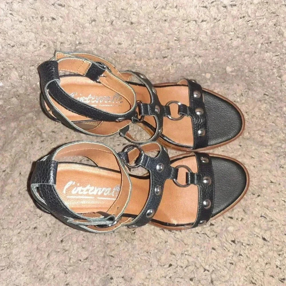 L'INTERVALLE-Bondage Style-Harness/Studs-Black Leather-Sandals-Sz 40-NWOB - Picture 6 of 7